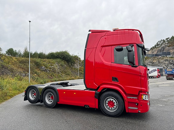 Scania R 560 A6X4NB 4 of 12