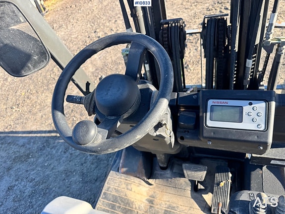 Nissan S1N1L15Q Gaffeltruck – Rep objekt 20 of 27