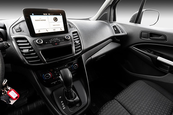 Ford Transit Connect 13 of 24