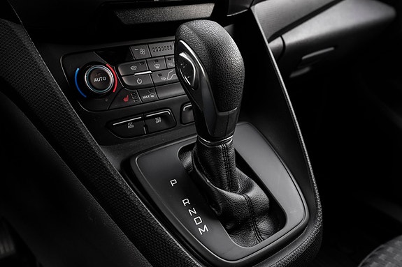 Ford Transit Connect 14 of 24