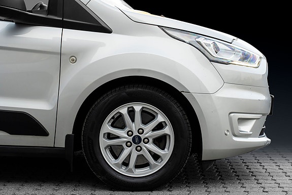 Ford Transit Connect 5 of 24