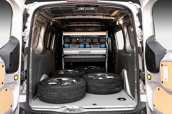 Ford Transit Connect 21 of 24