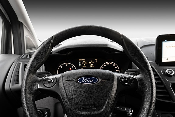 Ford Transit Connect 11 of 24
