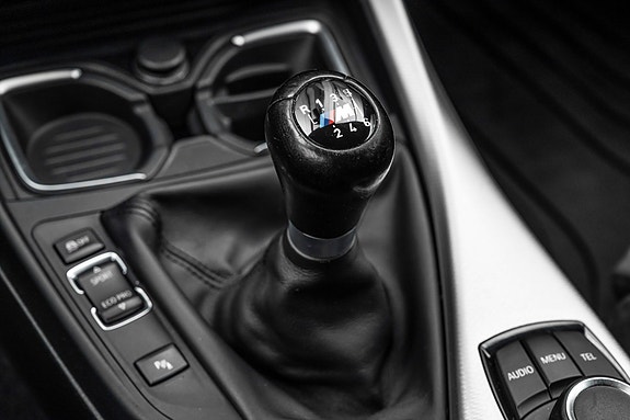 BMW 118d 16 of 29