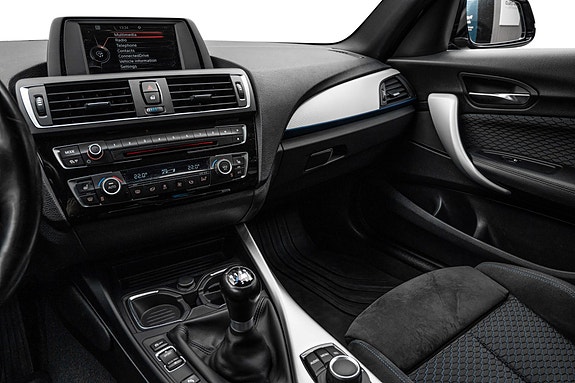 BMW 118d 15 of 29