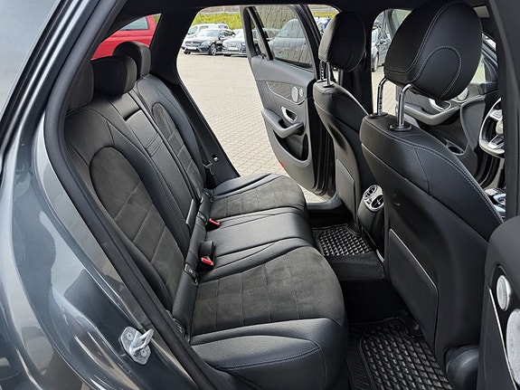 Mercedes-Benz GLC350 e 11 of 13