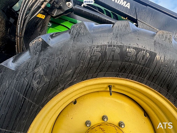 John Deere 6215R - Trima frontlaster 30 of 30