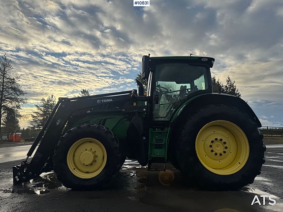 John Deere 6215R - Trima frontlaster 15 of 30