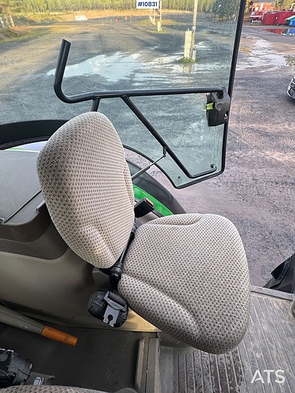 John Deere 6215R - Trima frontlaster 21 of 30