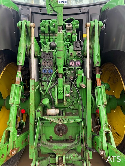 John Deere 6215R - Trima frontlaster 25 of 30