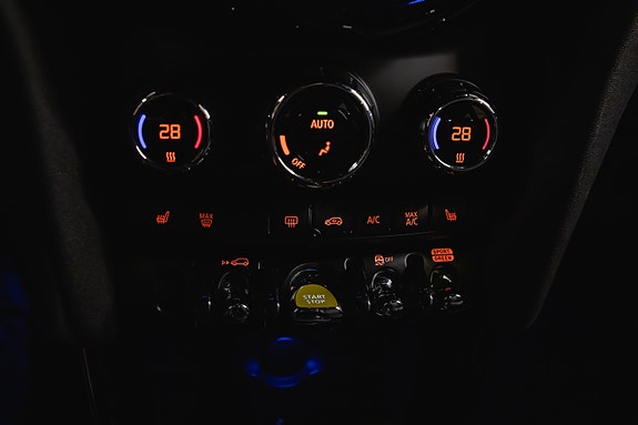 MINI Cooper SE 23 of 30