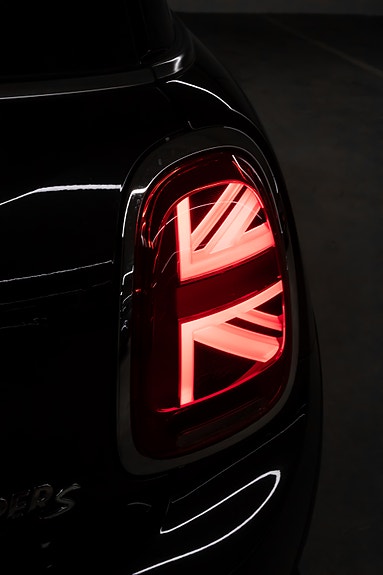 MINI Cooper SE 15 of 30
