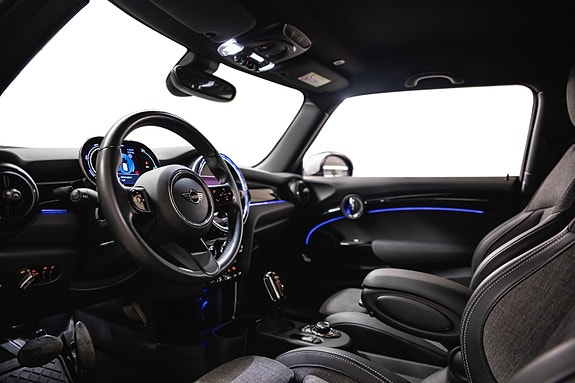 MINI Cooper SE 16 of 30