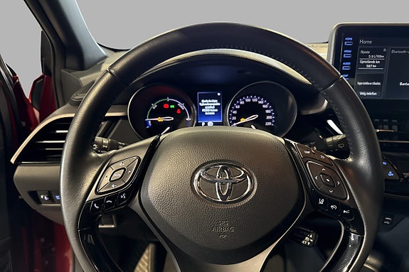 Toyota C-HR 11 of 19