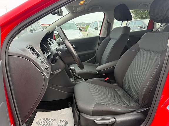 Volkswagen Polo 10 of 23