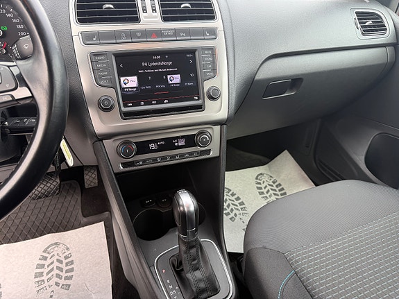Volkswagen Polo 14 of 23