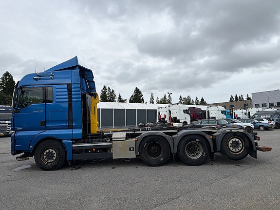 MAN TGX 35.580 8X4-4 BL 8 of 24