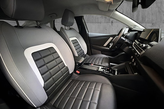 Citroen E-C4 12 of 16