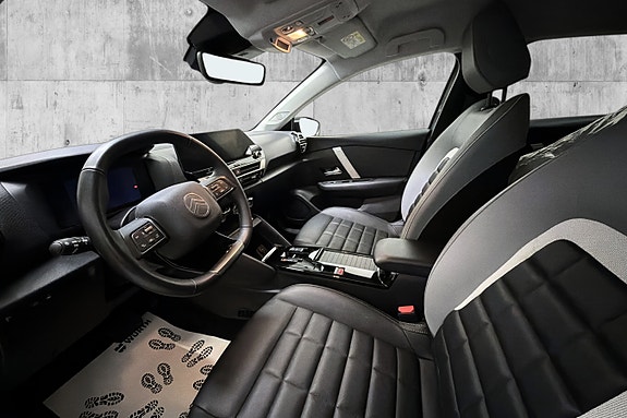 Citroen E-C4 8 of 16