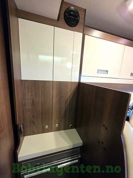 Neo Traveller Voyager XS | 150 hk / Lav km / Vinterpakke / Truma Combi Diesel / Solcelle / Lithium / Sykkelstativ / Ryggekamera +++ 24 of 30