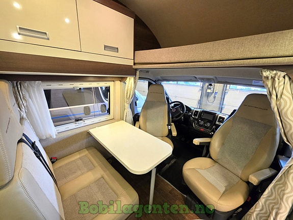 Neo Traveller Voyager XS | 150 hk / Lav km / Vinterpakke / Truma Combi Diesel / Solcelle / Lithium / Sykkelstativ / Ryggekamera +++ 11 of 30