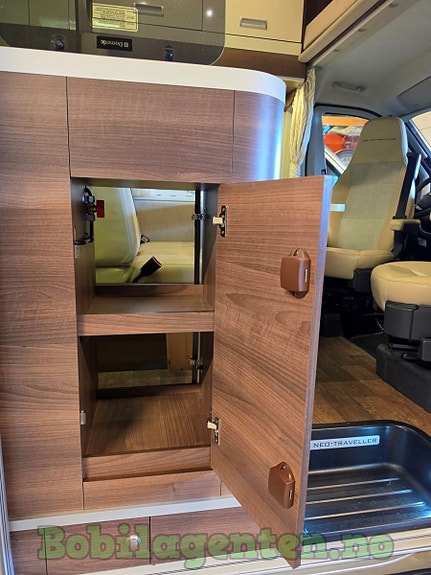 Neo Traveller Voyager XS | 150 hk / Lav km / Vinterpakke / Truma Combi Diesel / Solcelle / Lithium / Sykkelstativ / Ryggekamera +++ 20 of 30
