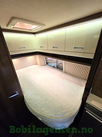 Neo Traveller Voyager XS | 150 hk / Lav km / Vinterpakke / Truma Combi Diesel / Solcelle / Lithium / Sykkelstativ / Ryggekamera +++ 28 of 30