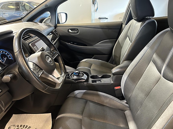 Nissan Leaf 10 of 11