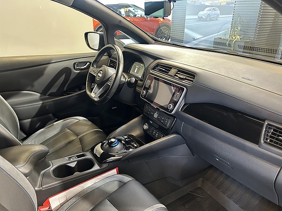 Nissan Leaf 11 of 11