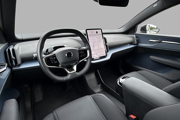 Volvo EX30 14 of 27