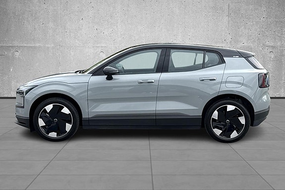 Volvo EX30 13 of 27