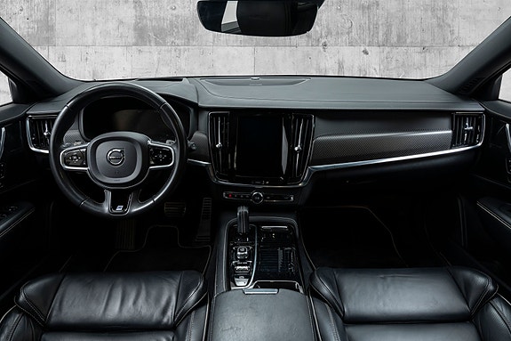 Volvo V90 12 of 30