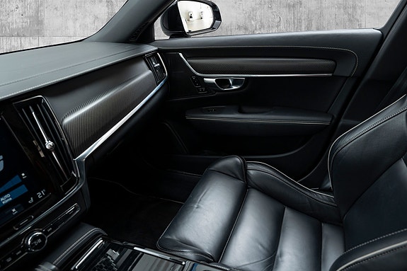 Volvo V90 13 of 30