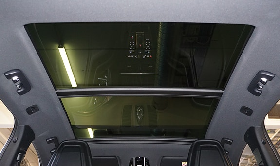 Porsche Cayenne 18 of 30