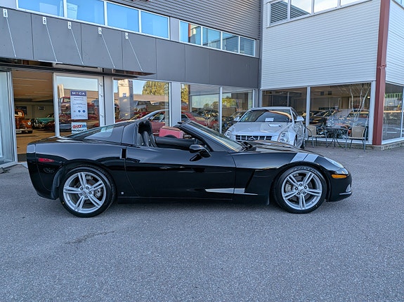 Chevrolet Corvette 3 of 30