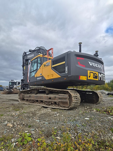 Volvo EC300EL 3 of 22