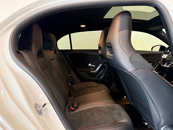 Mercedes-Benz A200 6 of 19