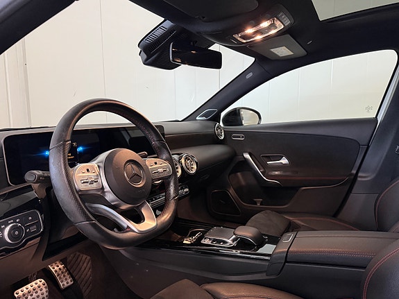 Mercedes-Benz A200 12 of 19