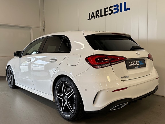 Mercedes-Benz A200 10 of 19