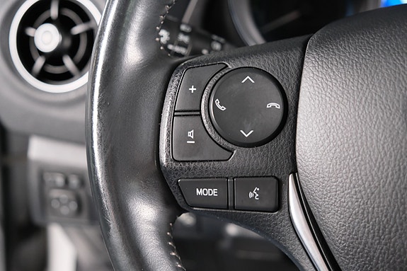Toyota Auris 20 of 29