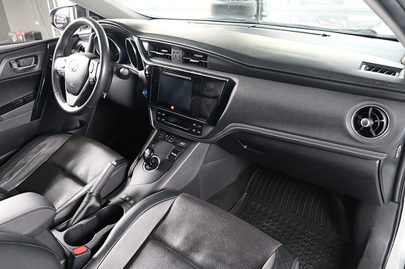 Toyota Auris 21 of 29