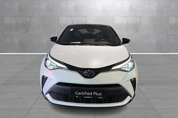 Toyota C-HR 8 of 27