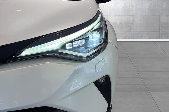 Toyota C-HR 9 of 27