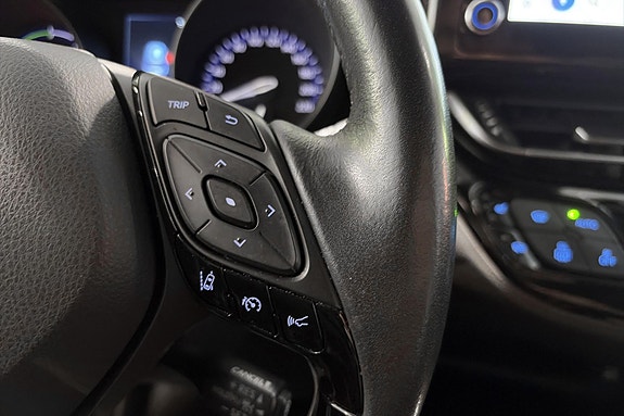 Toyota C-HR 20 of 27