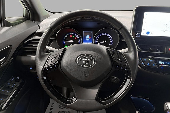 Toyota C-HR 18 of 27