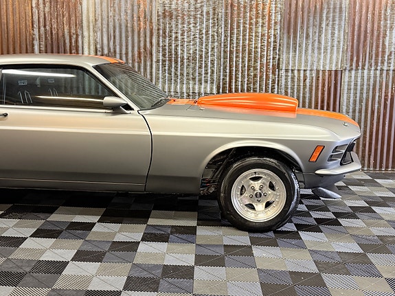 Ford Mustang 3 of 30