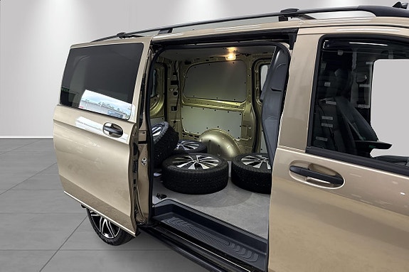 Mercedes-Benz Vito 119 14 of 17