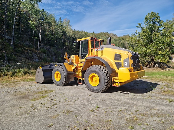 Volvo L180H 3 of 20