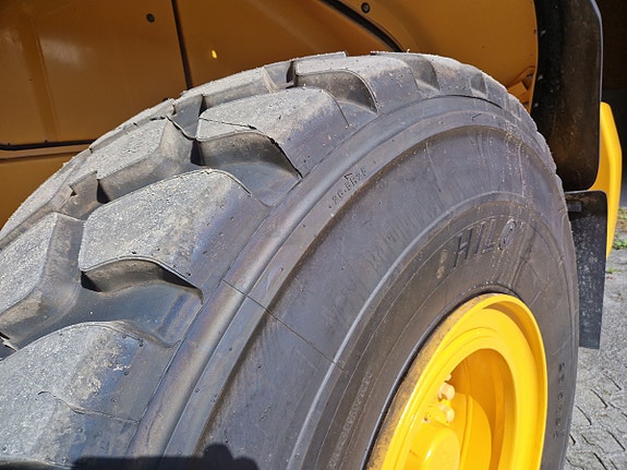 Volvo L180H 10 of 20