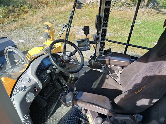 Volvo L180H 13 of 20